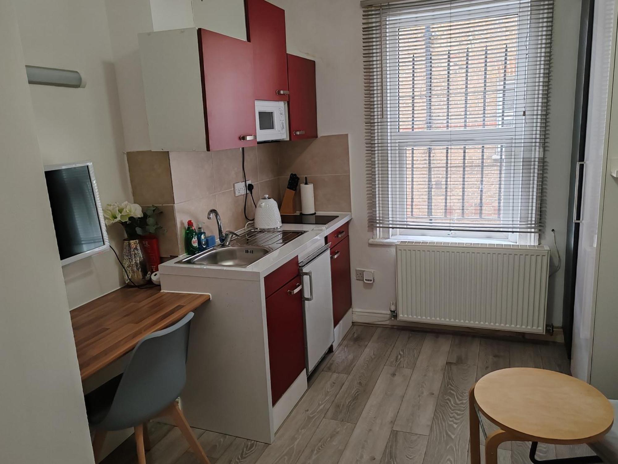 Kilburn High Road Studio Apartments Лондон Экстерьер фото