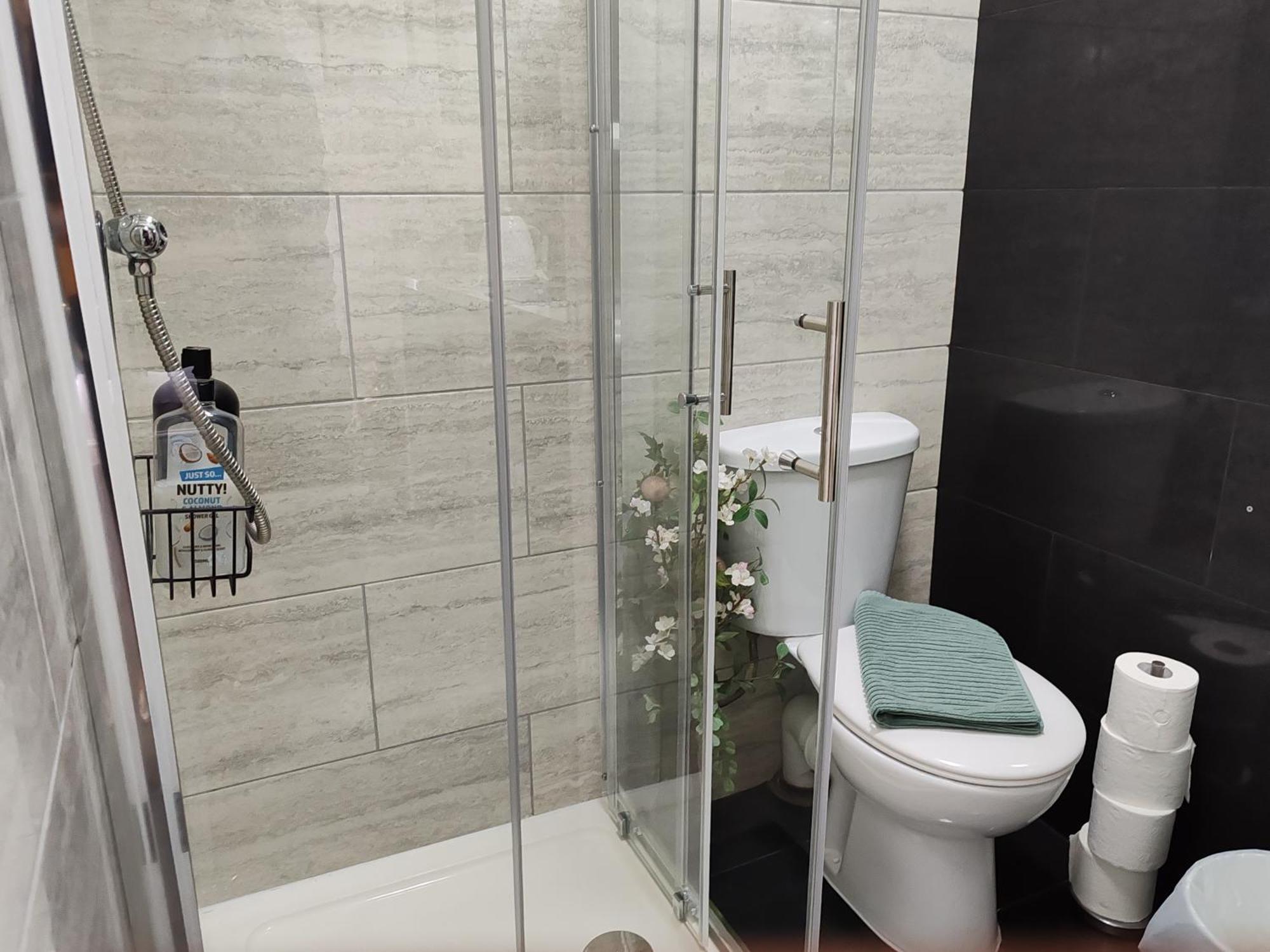Kilburn High Road Studio Apartments Лондон Экстерьер фото