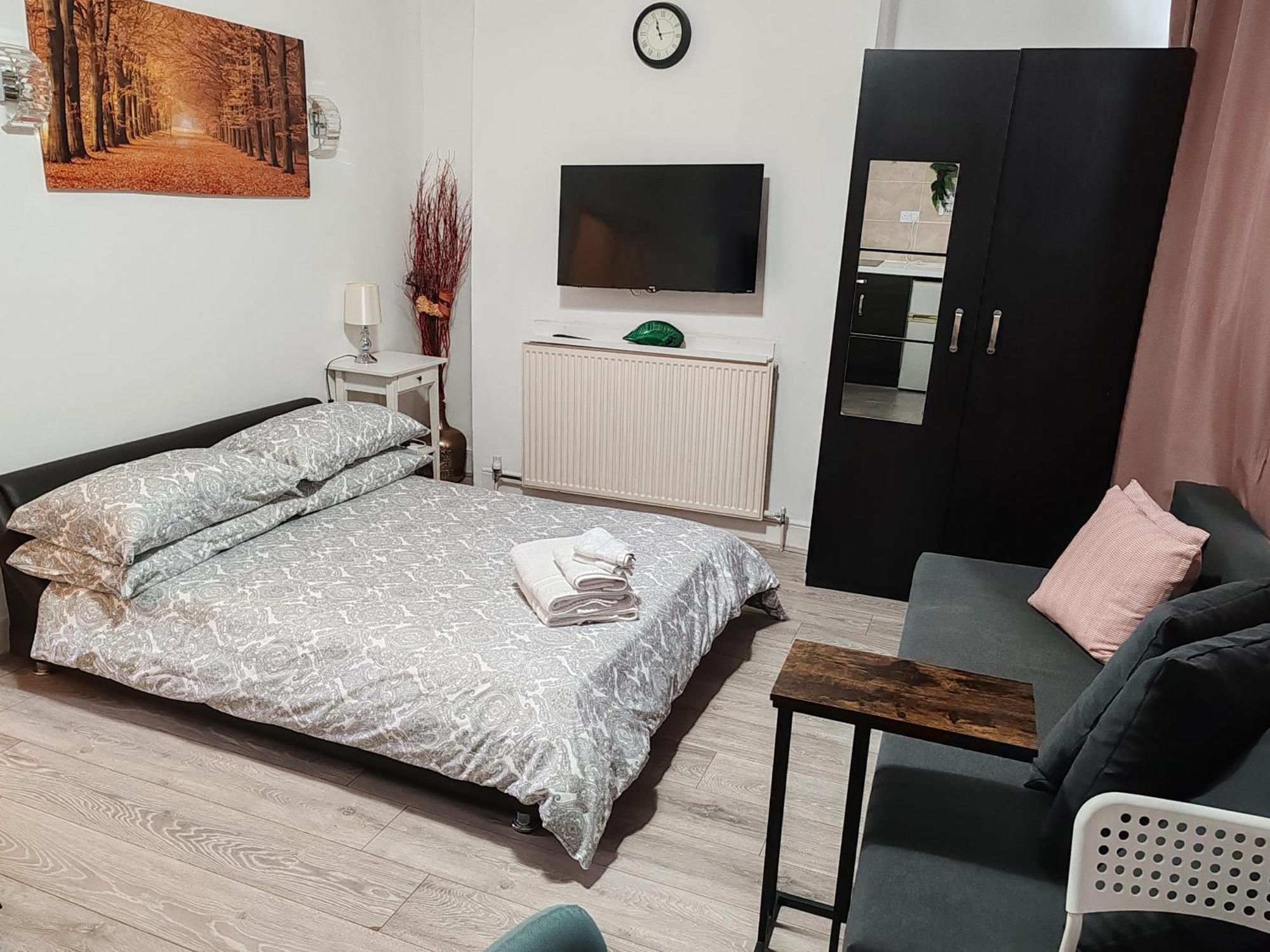 Kilburn High Road Studio Apartments Лондон Экстерьер фото