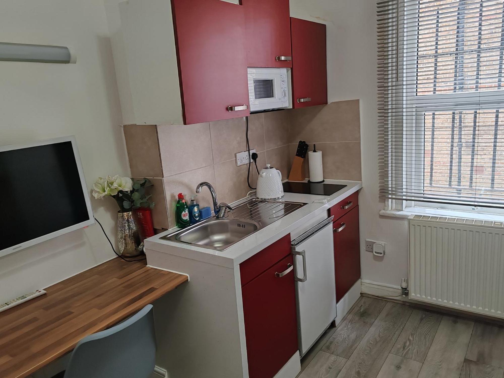 Kilburn High Road Studio Apartments Лондон Экстерьер фото